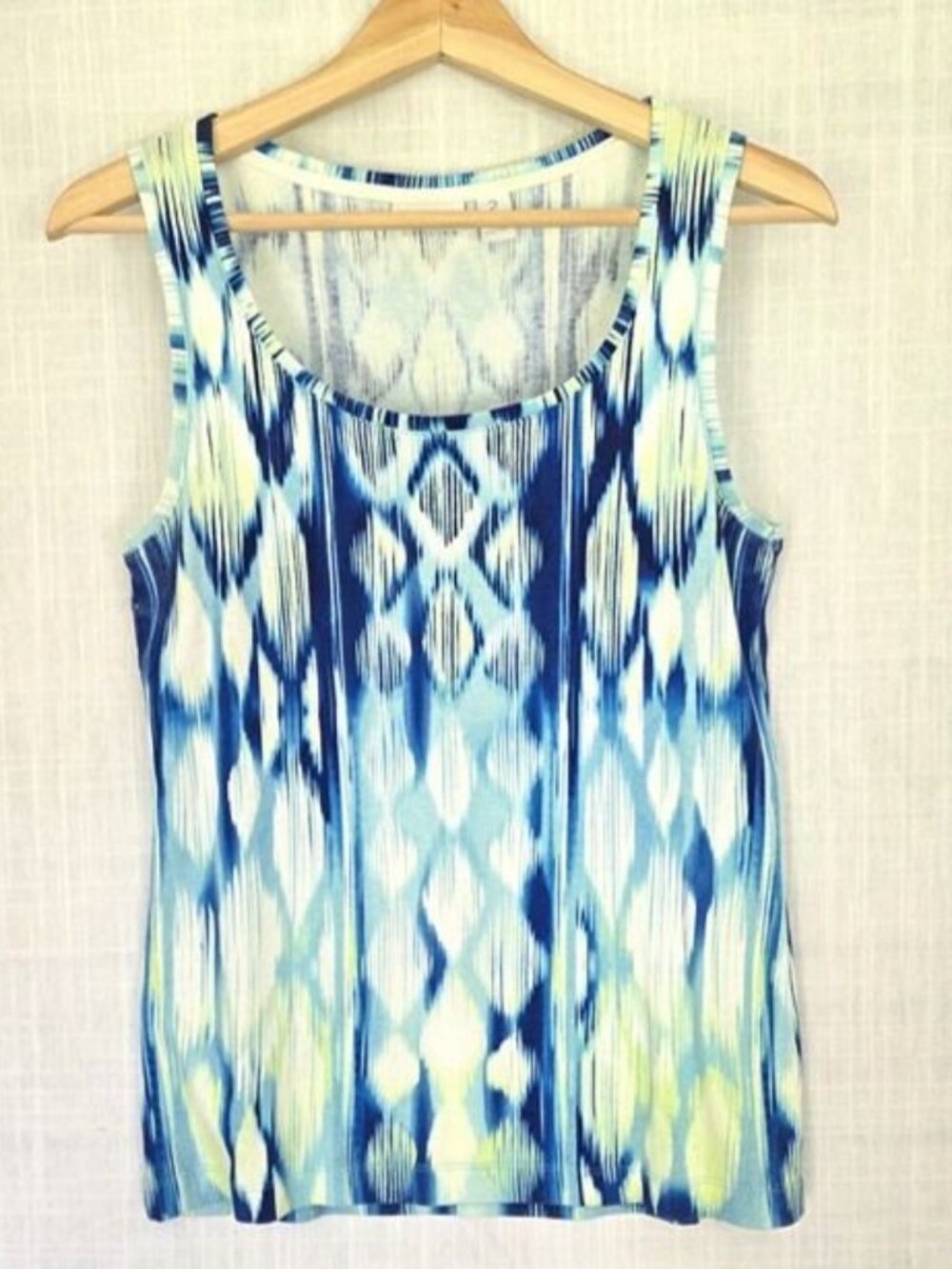 Chico’s Blue Aqua Ikat Print Sleeveless Tank Top Size 2 Large
